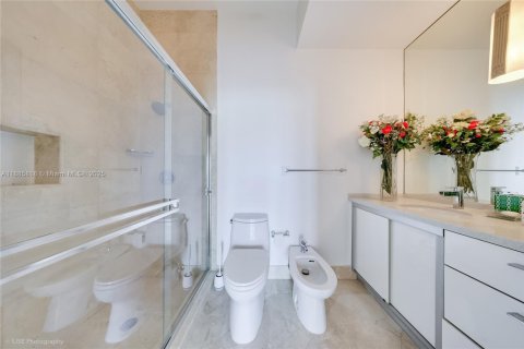 Condominio en venta en Miami Beach, Florida, 2 dormitorios, 138.42 m2 № 1942337 - foto 23