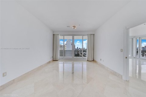 Condominio en venta en Miami Beach, Florida, 2 dormitorios, 138.42 m2 № 1942337 - foto 12