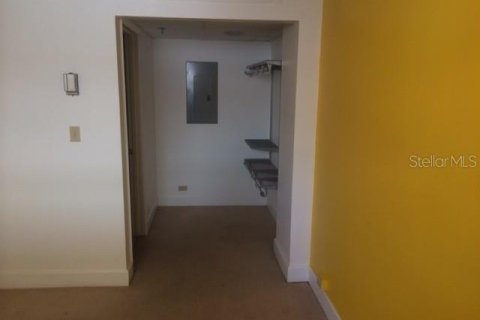 Condo in Orlando, Florida, 2 bedrooms  № 2166604 - photo 14