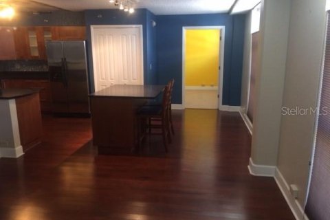 Condo in Orlando, Florida, 2 bedrooms  № 2166604 - photo 8