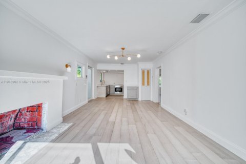 Снять в аренду виллу или дом в Бискейн-Парк, Флорида 3 спальни, 104.79м2, № 1973440 - фото 15