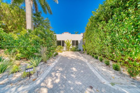 Снять в аренду виллу или дом в Бискейн-Парк, Флорида 3 спальни, 104.79м2, № 1973440 - фото 9