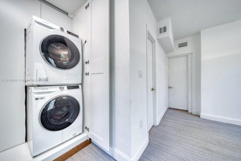 Снять в аренду виллу или дом в Бискейн-Парк, Флорида 3 спальни, 104.79м2, № 1973440 - фото 23