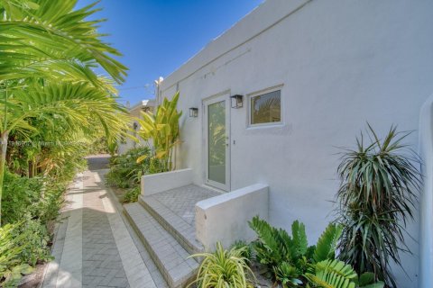 Снять в аренду виллу или дом в Бискейн-Парк, Флорида 3 спальни, 104.79м2, № 1973440 - фото 11