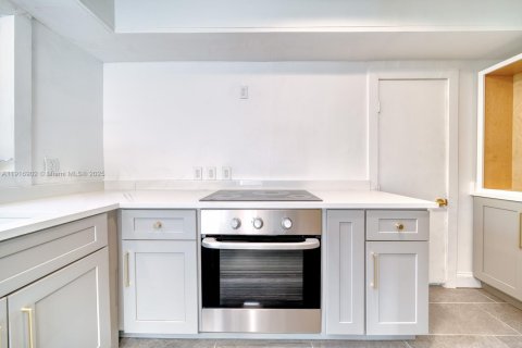 Снять в аренду виллу или дом в Бискейн-Парк, Флорида 3 спальни, 104.79м2, № 1973440 - фото 16