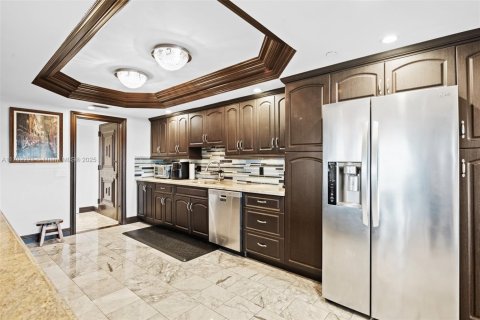 Condominio en venta en Miami, Florida, 3 dormitorios, 215.53 m2 № 1868022 - foto 12
