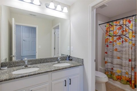 House in Davenport, Florida 5 bedrooms, 272.95 sq.m. № 1807354 - photo 26