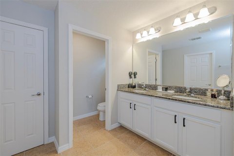 House in Davenport, Florida 5 bedrooms, 272.95 sq.m. № 1807354 - photo 30