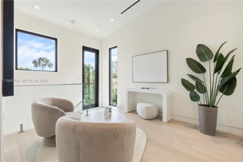 Купить виллу или дом в Майами-Бич, Флорида 4 спальни, № 2002051 - фото 15