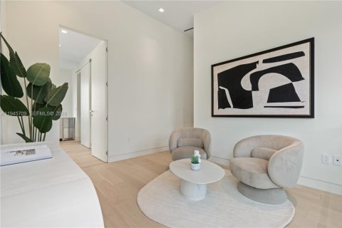 Купить виллу или дом в Майами-Бич, Флорида 4 спальни, № 2002051 - фото 16