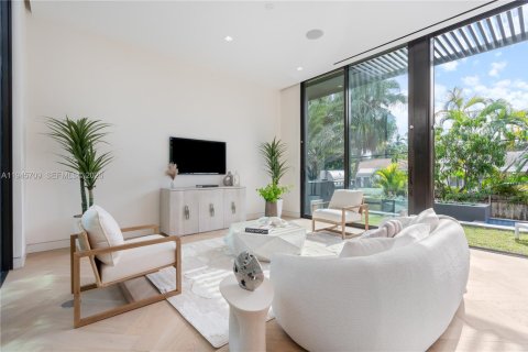 Купить виллу или дом в Майами-Бич, Флорида 4 спальни, № 2002051 - фото 5
