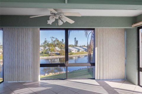 Condominio en venta en Bradenton, Florida, 2 dormitorios, 141.68 m2 № 1732839 - foto 14