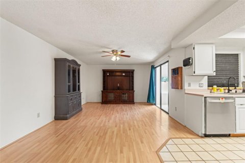 Villa ou maison à vendre à Port Richey, Floride: 4 chambres, 197.51 m2 № 1755545 - photo 10