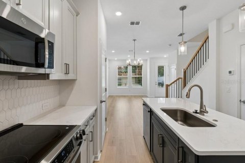 Adosado en venta en Orlando, Florida, 2 dormitorios, 129.13 m2 № 2150903 - foto 7