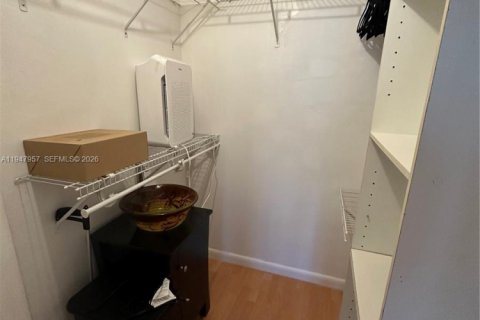 Снять в аренду кондоминиум в Авентура, Флорида 1 спальня, 74.32м2, № 2004626 - фото 9