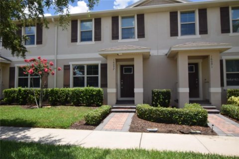 Townhouse in Winter Garden, Florida 3 bedrooms, 150.87 sq.m. № 2218601 - photo 3