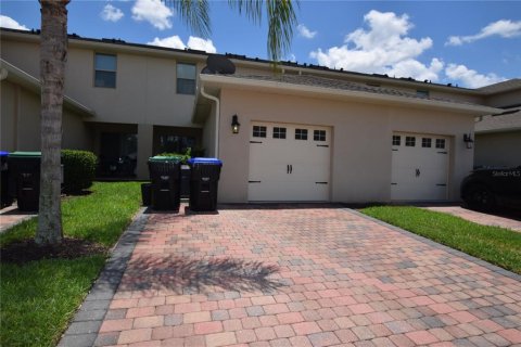 Townhouse in Winter Garden, Florida 3 bedrooms, 150.87 sq.m. № 2218601 - photo 6