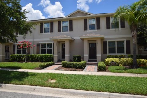 Townhouse in Winter Garden, Florida 3 bedrooms, 150.87 sq.m. № 2218601 - photo 2