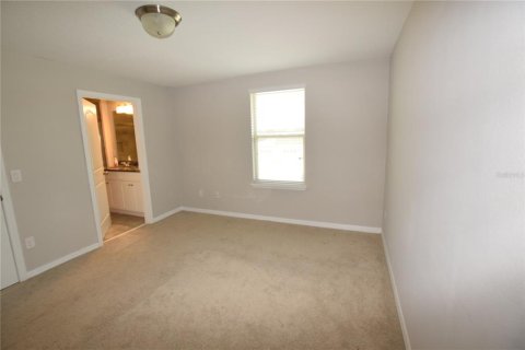 Townhouse in Winter Garden, Florida 3 bedrooms, 150.87 sq.m. № 2218601 - photo 28