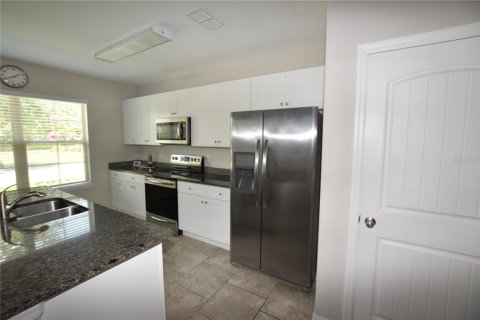 Townhouse in Winter Garden, Florida 3 bedrooms, 150.87 sq.m. № 2218601 - photo 14