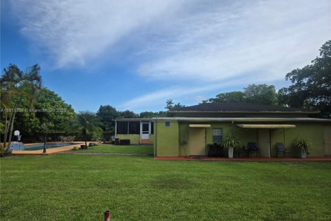 Casa en venta en Miami, Florida, 2 dormitorios, 181.07 m2 № 1760995 - foto 3