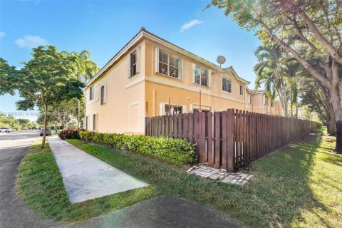 Купить таунхаус в Майами, Флорида 4 спальни, 166.57м2, № 1956911 - фото 5