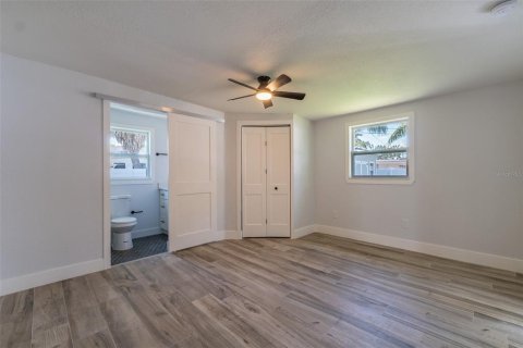 Casa en venta en Saint Petersburg, Florida, 3 dormitorios, 119.01 m2 № 2277407 - foto 9