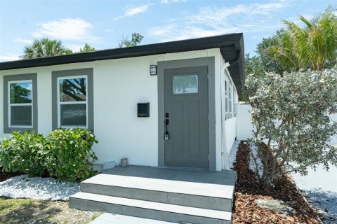 Casa en venta en Saint Petersburg, Florida, 3 dormitorios, 119.01 m2 № 2277407 - foto 4