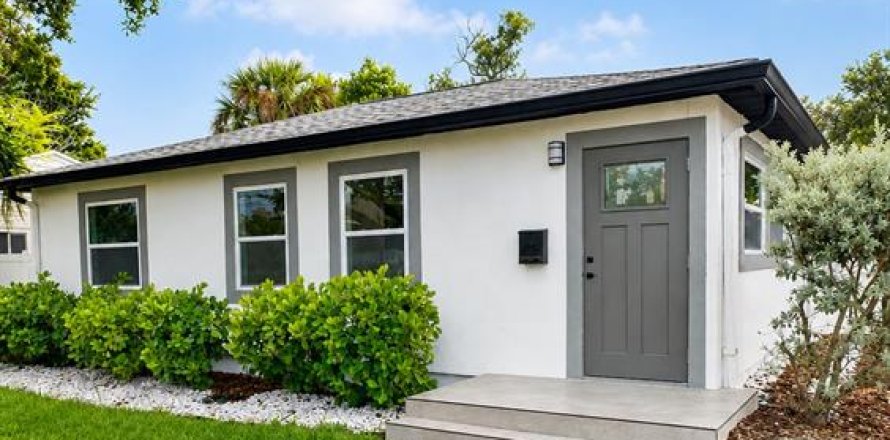 Casa en Saint Petersburg, Florida 3 dormitorios, 119.01 m2 № 2277407