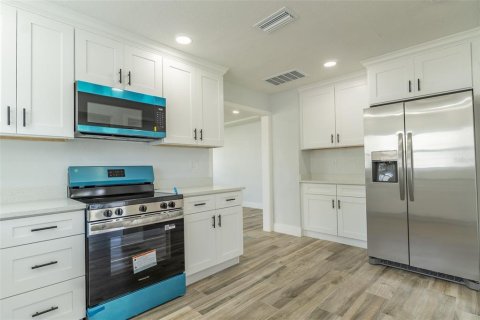 Casa en venta en Saint Petersburg, Florida, 3 dormitorios, 119.01 m2 № 2277407 - foto 11