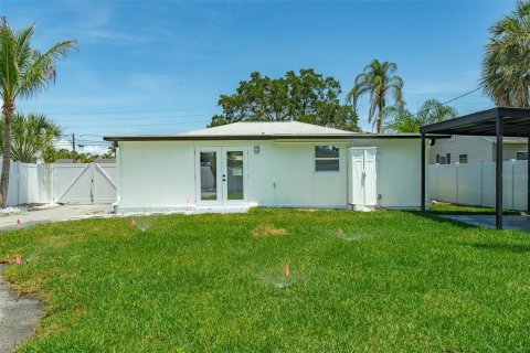 Casa en venta en Saint Petersburg, Florida, 3 dormitorios, 119.01 m2 № 2277407 - foto 30