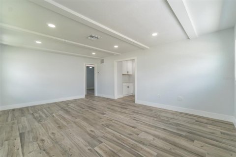 Casa en venta en Saint Petersburg, Florida, 3 dormitorios, 119.01 m2 № 2277407 - foto 7