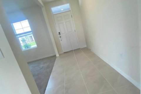 Villa ou maison à vendre à Haines City, Floride: 5 chambres, 250.46 m2 № 2330657 - photo 5