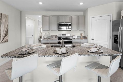 House in Poinciana, Florida 4 bedrooms, 169.83 sq.m. № 1793683 - photo 14