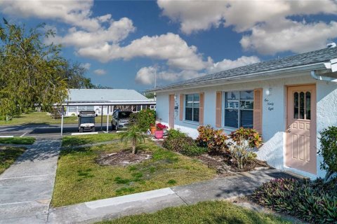 Condo in Sun City Center, Florida, 1 bedroom № 2101272