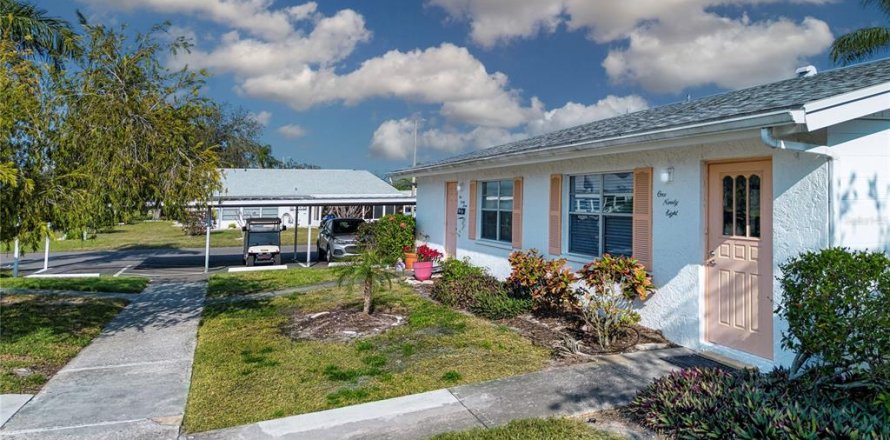 Condo in Sun City Center, Florida, 1 bedroom № 2101272