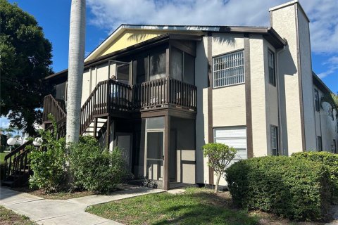 Condominio en alquiler en Bradenton, Florida, 2 dormitorios, 84.73 m2 № 1856649 - foto 1