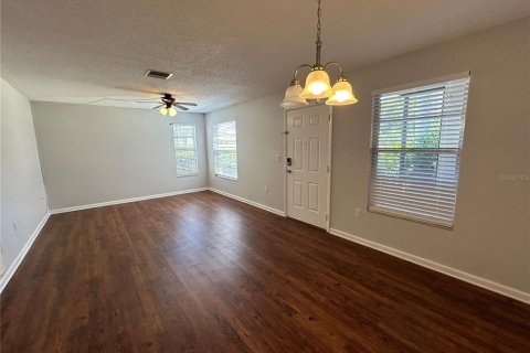 Condominio en alquiler en Bradenton, Florida, 2 dormitorios, 84.73 m2 № 1856649 - foto 3