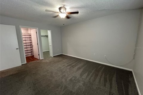 Condominio en alquiler en Bradenton, Florida, 2 dormitorios, 84.73 m2 № 1856649 - foto 7