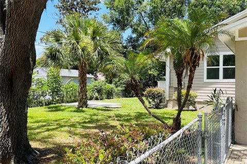 House in Ocala, Florida 3 bedrooms, 184.32 sq.m. № 1782655 - photo 8