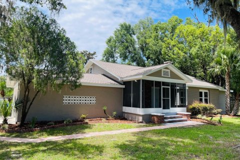 House in Ocala, Florida 3 bedrooms, 184.32 sq.m. № 1782655 - photo 1