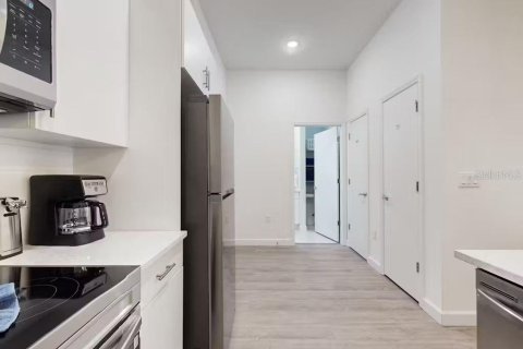 Adosado en venta en Davenport, Florida, 4 dormitorios, 187.66 m2 № 1115482 - foto 4