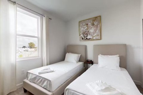 Adosado en venta en Davenport, Florida, 4 dormitorios, 187.66 m2 № 1115482 - foto 18