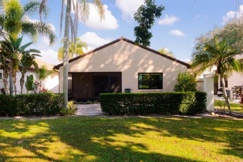 House in Palm Beach Gardens, Florida 3 bedrooms, 137.77 sq.m. № 2088127 - photo 15