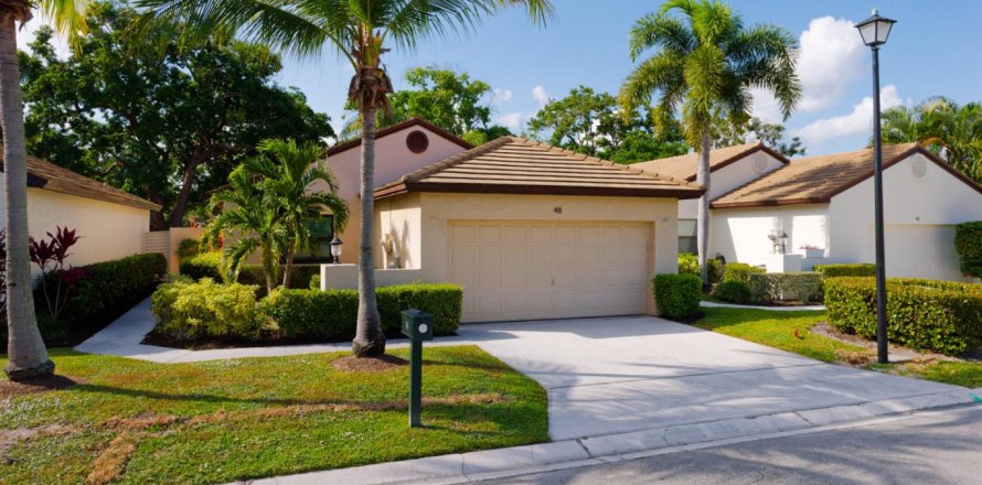 House in Palm Beach Gardens, Florida 3 bedrooms, 137.77 sq.m. № 2088127