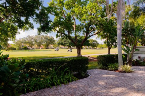 House in Palm Beach Gardens, Florida 3 bedrooms, 137.77 sq.m. № 2088127 - photo 17