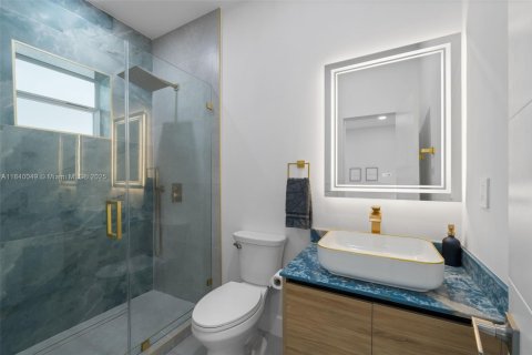 Villa ou maison à louer à Miami, Floride: 5 chambres, 250.84 m2 № 1828796 - photo 15