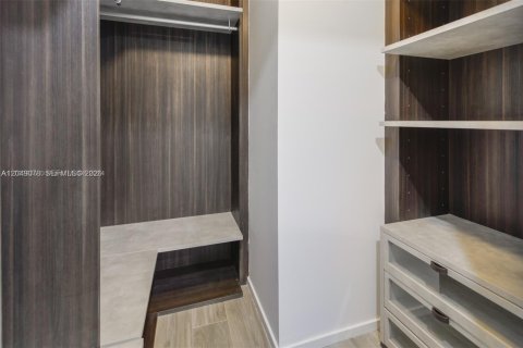 Copropriété à louer à Miami, Floride: 2 chambres, 103.96 m2 № 2240926 - photo 23