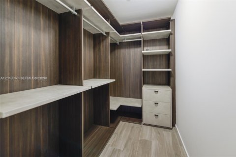 Copropriété à louer à Miami, Floride: 2 chambres, 103.96 m2 № 2240926 - photo 29