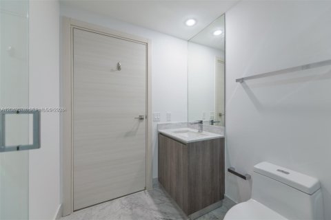 Copropriété à louer à Miami, Floride: 2 chambres, 103.96 m2 № 2240926 - photo 28
